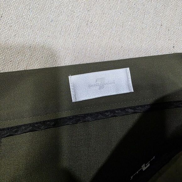 7 For All Mankind Mens 8 Inch Shorts Size 38 Green Khaki - Picture 3 of 5